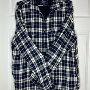 G.H. Bass & Co. Blue and White Casual Button Down Shirt